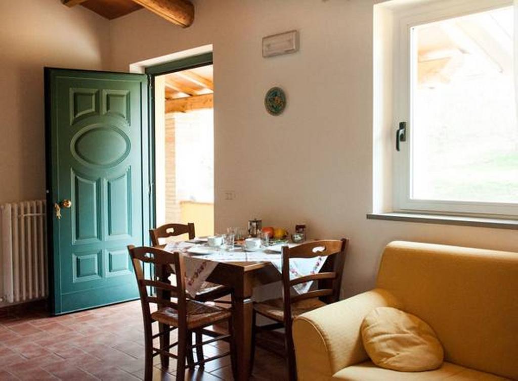 Il Poggio Delle Ginestre Guest House Torgiano Ngoại thất bức ảnh