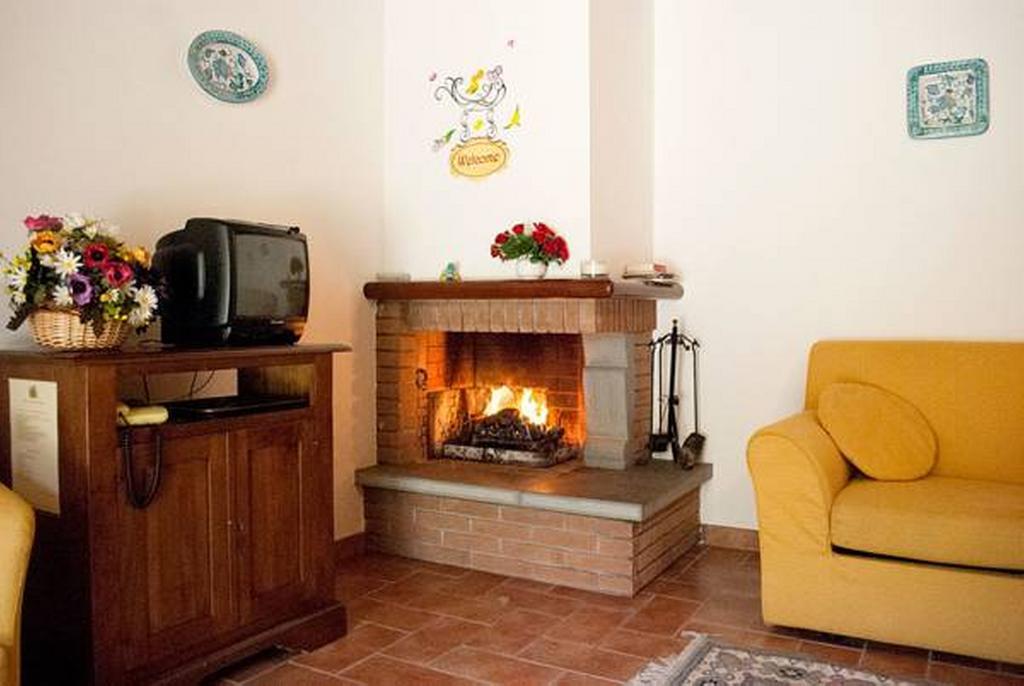 Il Poggio Delle Ginestre Guest House Torgiano Ngoại thất bức ảnh